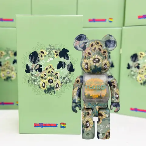 Figura de edición limitada 400% Be@rbrick Flor@ Sunflower, patrón detallado de girasoles y colores vivos.