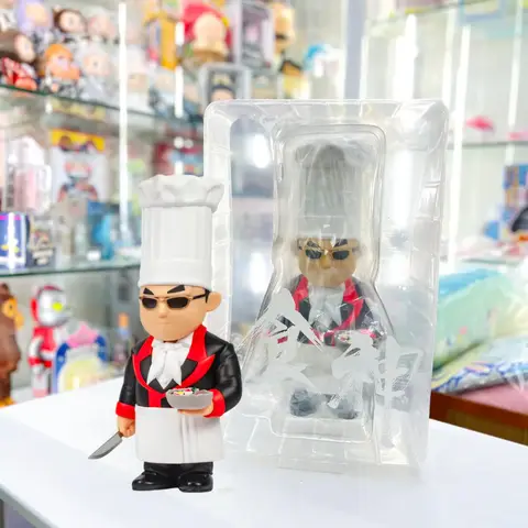 Figura 'El Dios de la Cocina' del artista Tong Ngau, un art toy de 330 mm de vinilo