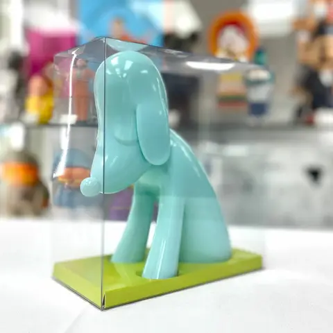 Hucha con forma de perro de color azul claro, edición limitada del Museo de Arte de Aomori